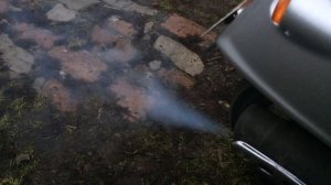 Заводим скутер Honda Giorno af24 после зимнего простоя | Дымит не по-детски