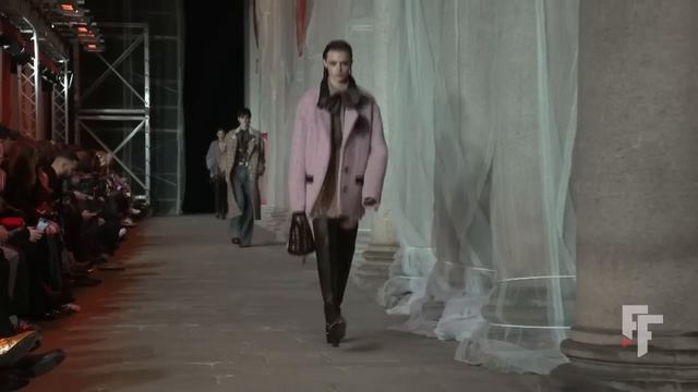 Etro | Fall Winter 2023/2024 | Full Show смотреть онлайн