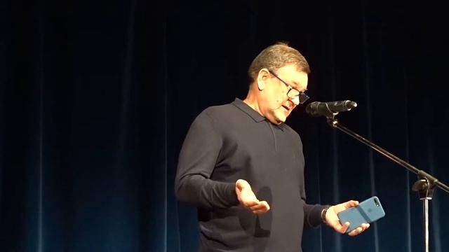 "Поэты Москвы - Пушкину" - Аким Салбиев открывает Вечер поэзии. смотреть онлайн