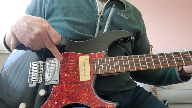 Yamaha Pacifica 112V to 311H transformed using FLEOR P90 & Humbucker pickups смотреть онлайн