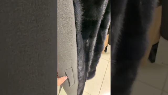 Пальто кашемировое женское комбинированное с натуральным мехом Норки??? смотреть онлайн