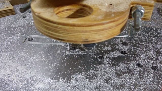 Фанерный ЧПУ фрезерный станок смотреть онлайн