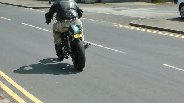 CX 500 cafe racer gets a road test !! смотреть онлайн