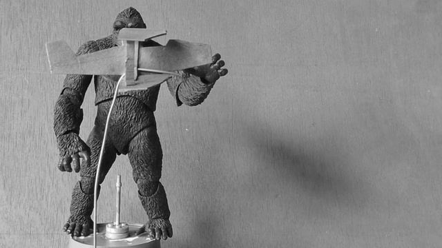 King Kong airplane battle (stop motion) смотреть онлайн