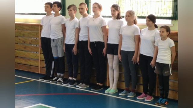 Замечательное видео о нашей школе! Учебный корпус 1 этаж. A wonderful video about our school! смотреть онлайн