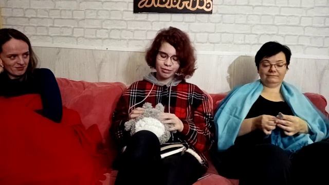 История про родственников и википедию, рассказанная Рони смотреть онлайн