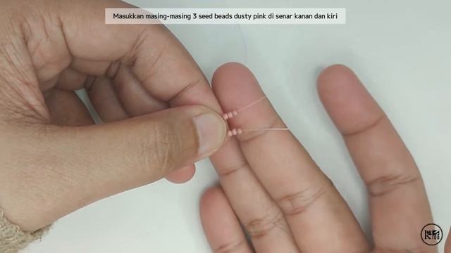 DIY Flower Bracelet Ideas | Beaded Bracelet Tutorial смотреть онлайн