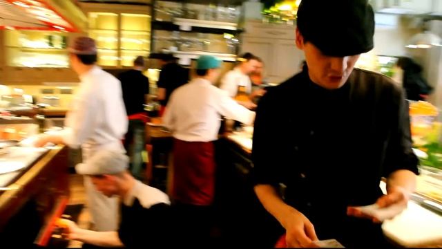 8 MARTA В UILLIAM'S HD смотреть онлайн