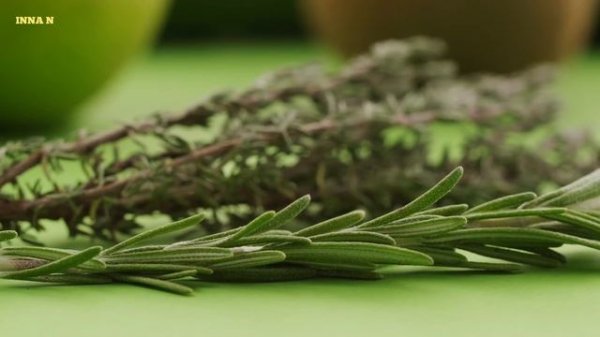 Розмарин в ежедневном рационе. Всем ли можно розмарин? #розмаринпольза #приправы