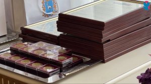 Вячеслав Федорищев вручил выпускникам медали «За особые успехи в учении»