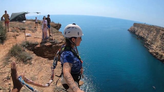 6 07 Мананкова Мария.Фиолент 62м Прыжки с веревкой в Крыму Jump&Fly смотреть онлайн