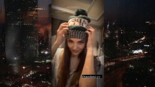 ЗАЦЕПИЛ. Ханде и фанатки ВЛЮБИЛИСЬ в Керема Бурсина и растаяли смотреть онлайн