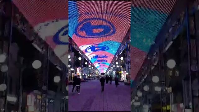 18.11.2023. Екатеринбург - привет из него. Ул. Вайнера (пешеходная). 18/11/2023. Ekaterimburgo. смотреть онлайн