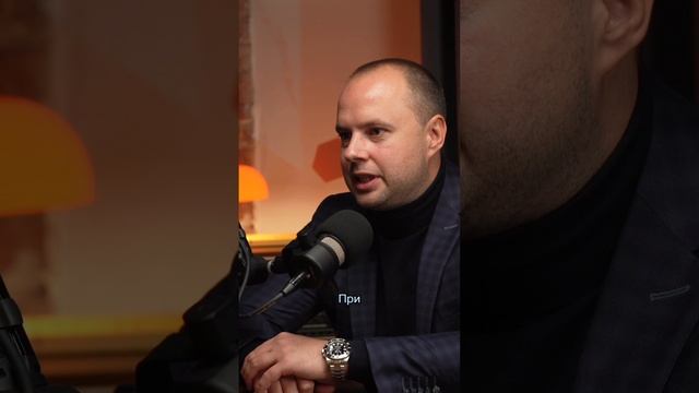 При оформлении второго гражданства, жить за границей не нужно.