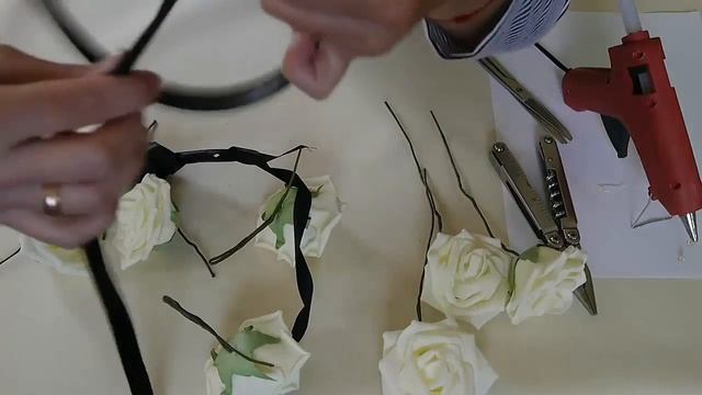 Ободок с цветами своими руками смотреть онлайн
