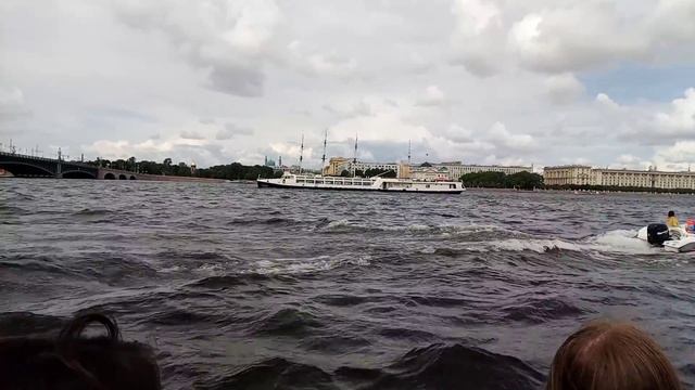 Прогулка по Неве, Фонтанке, Мойке... смотреть онлайн