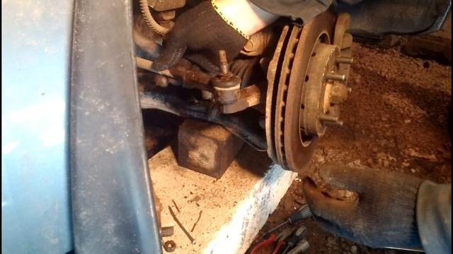 Замена рулевого наконечника Mitsubishi Outlander I смотреть онлайн