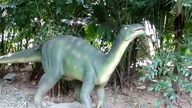 Ревущие динозавры, парк "Окно в Мир", Китай / Dinosaurs, Park "Window of the World" (часть1) смотреть онлайн