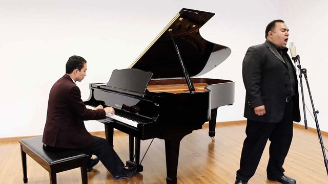 Bésame mucho - Tenor, Piano смотреть онлайн