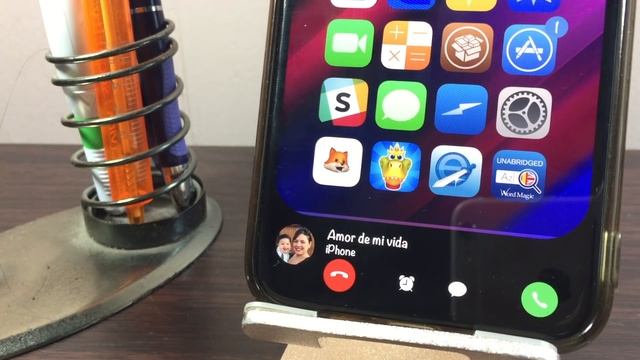 AGREGA FaceID EN iPHONE VIEJOS #MartesTweaks Ep6 смотреть онлайн