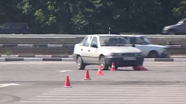 Воронеж. Фигурка. 7 августа 2011. Сити-Парк "Град" смотреть онлайн