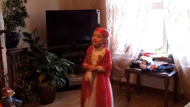 Я на горку шла смотреть онлайн