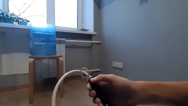 Что можно сделать из бутылки 19литров . Аквариум , ящик рыболовный зим , люстра 12V своими руками .