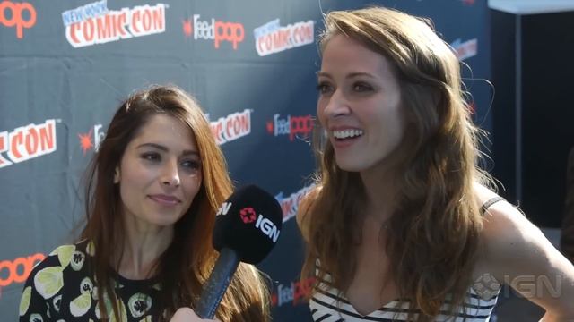 Person of Interest: Sarah Shahi and Amy Acker Season 5 Interview - NYCC 2015 смотреть онлайн