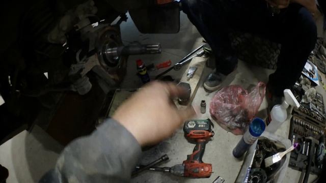 Уаз Патриот. Меняем втулки цапфы. смотреть онлайн