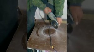 Вырезка круглого отверстия в керамограните