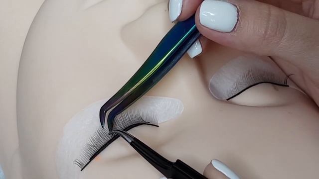 #Наращивание_ресниц . Как удобно выделить родную ресницу? смотреть онлайн