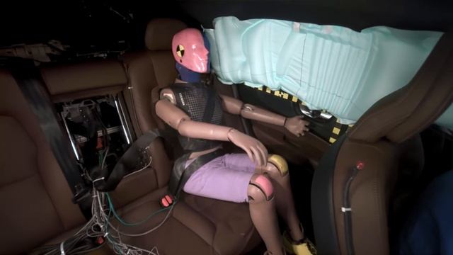 2023 Volvo XC60 updated moderate overlap IIHS crash test смотреть онлайн