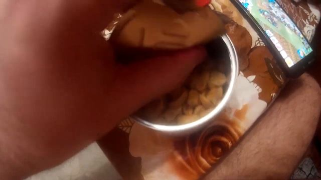 Купил бл@ть.. фасоль)). смотреть онлайн