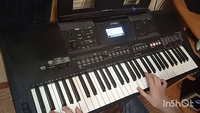 Сладкий сон. На белом покрывале января, на синтезаторе YAMAHA PSR E 463 смотреть онлайн