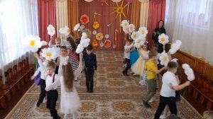 Танец "Подарок маме"