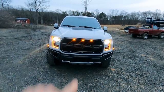 Ford Raptor...buyer beware? Why choose a USED RAPTOR over any 1/2 ton other pickup? смотреть онлайн