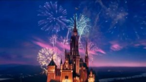 Футаж Начало фильма с золотыми титрами.mp4