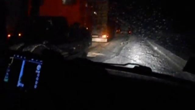 Одесская трасса 287км от Киева в метель смотреть онлайн