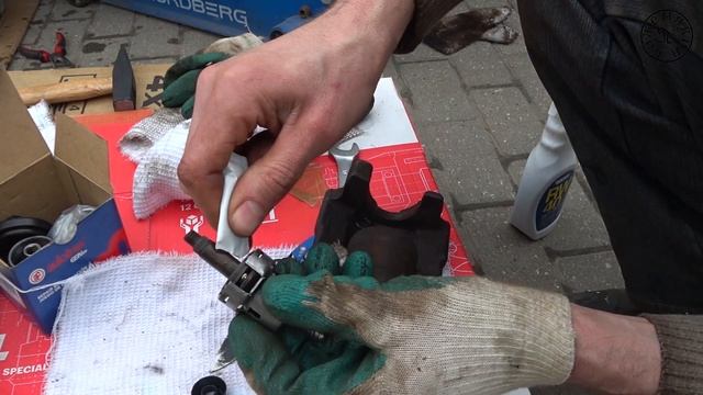 Задний суппорт Т4 переборка .Замена поршня ревизия штока ручника *021 смотреть онлайн
