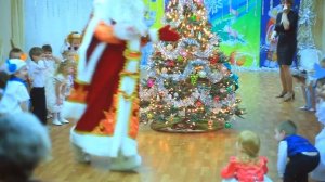 Дед Мороз и Снегурочка в детском саду.