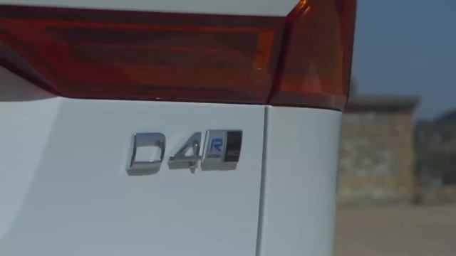 2017 Volvo XC60 - Exterior & Interior смотреть онлайн