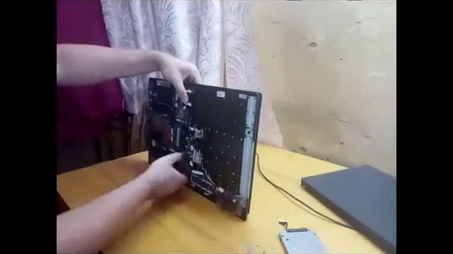 Материнская плата Samsung RF710, распаковка и тестирование Видео №1 смотреть онлайн