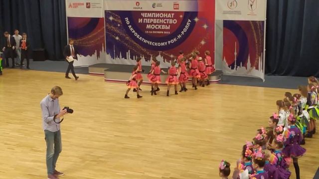 Акробатический рок-н-ролл???. 16.10.2022год. Награждение формейшн девочки. смотреть онлайн