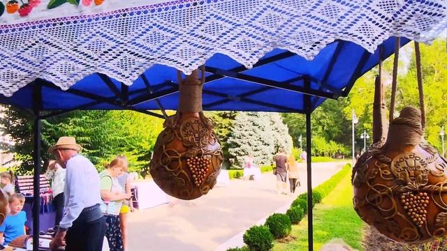 г. Кишинев, Молдова. День независимости в центре, ярмарка. смотреть онлайн