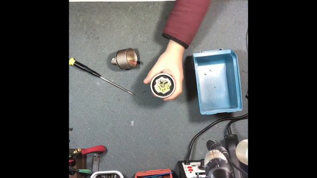 Neumann TLM 103 reseating connections смотреть онлайн