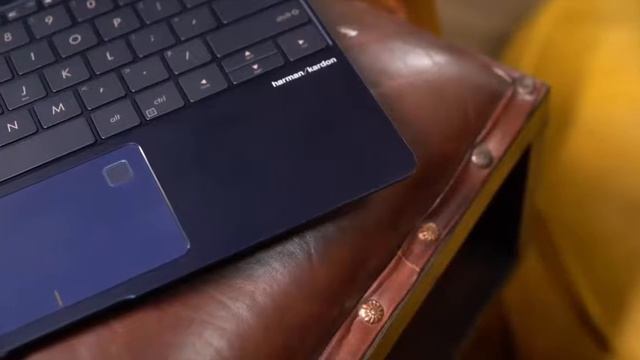 Meet the ASUS ZenBook 3 hands on смотреть онлайн