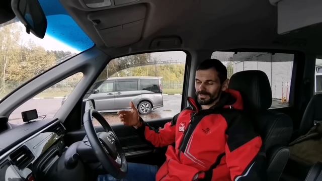 Купил авто с аукциона Японии Honda Stepwagon Spada Hybrid G-EX за 2.150 мл.руб. в Москве под заказ смотреть онлайн