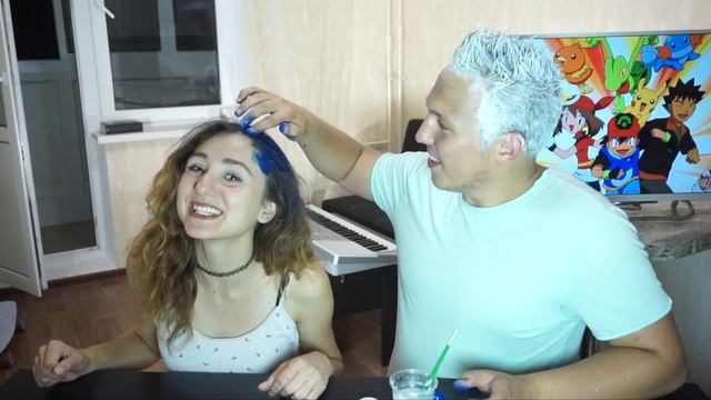 КРАСИМ ВОЛОСЫ В РАЗНЫЕ ЦВЕТА / С МИЛОЙ БАШКИРЦЕВОЙ