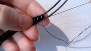 Видеоурок: Плетеный браслет