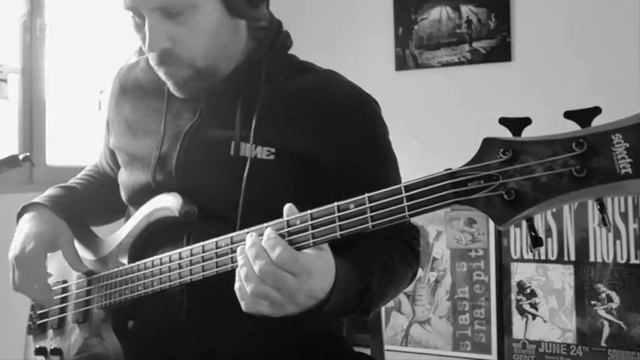 Metallica - Master Of Puppets - Cover Bass смотреть онлайн